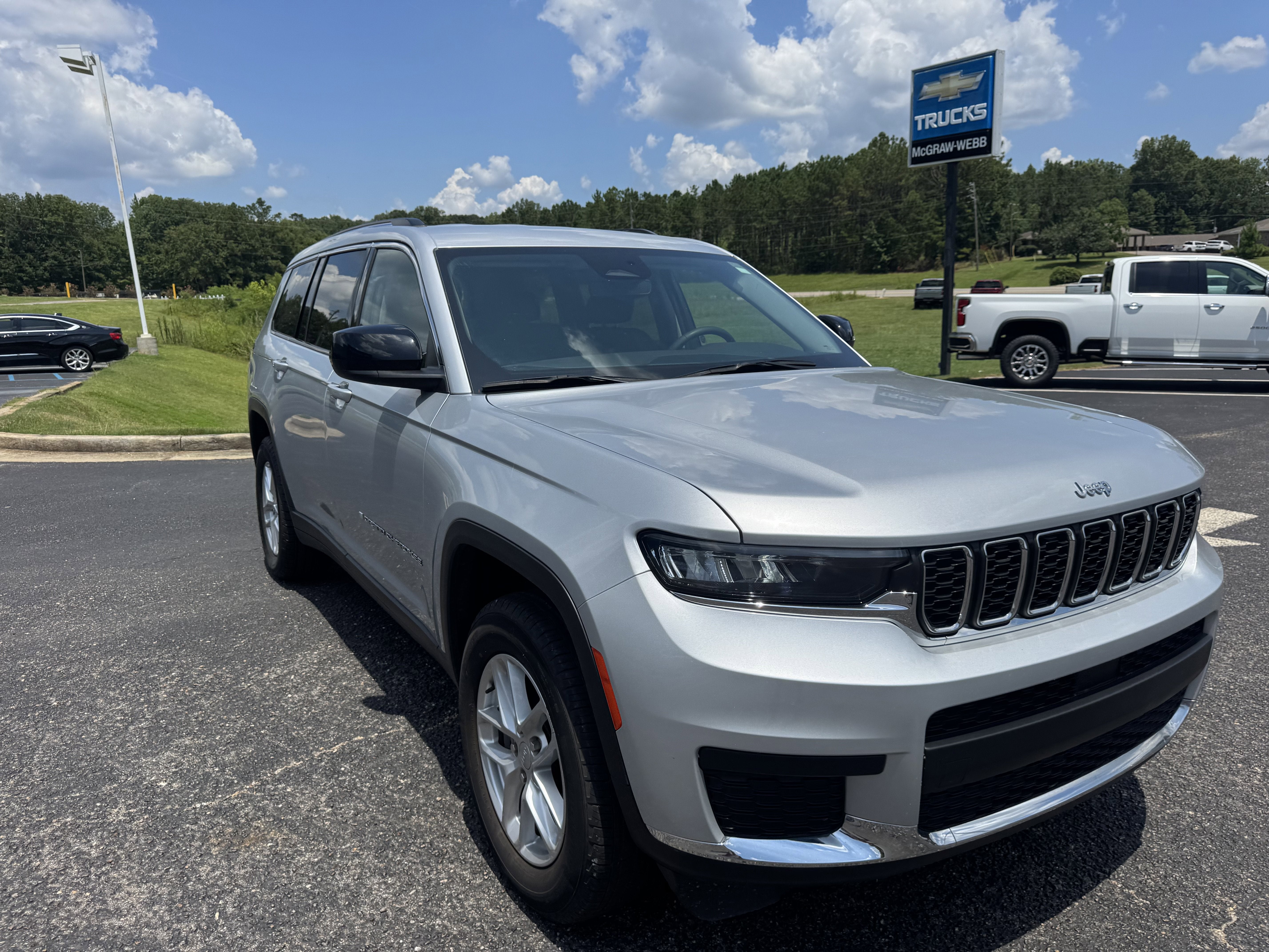 2023 Jeep Grand Cherokee L Laredo
