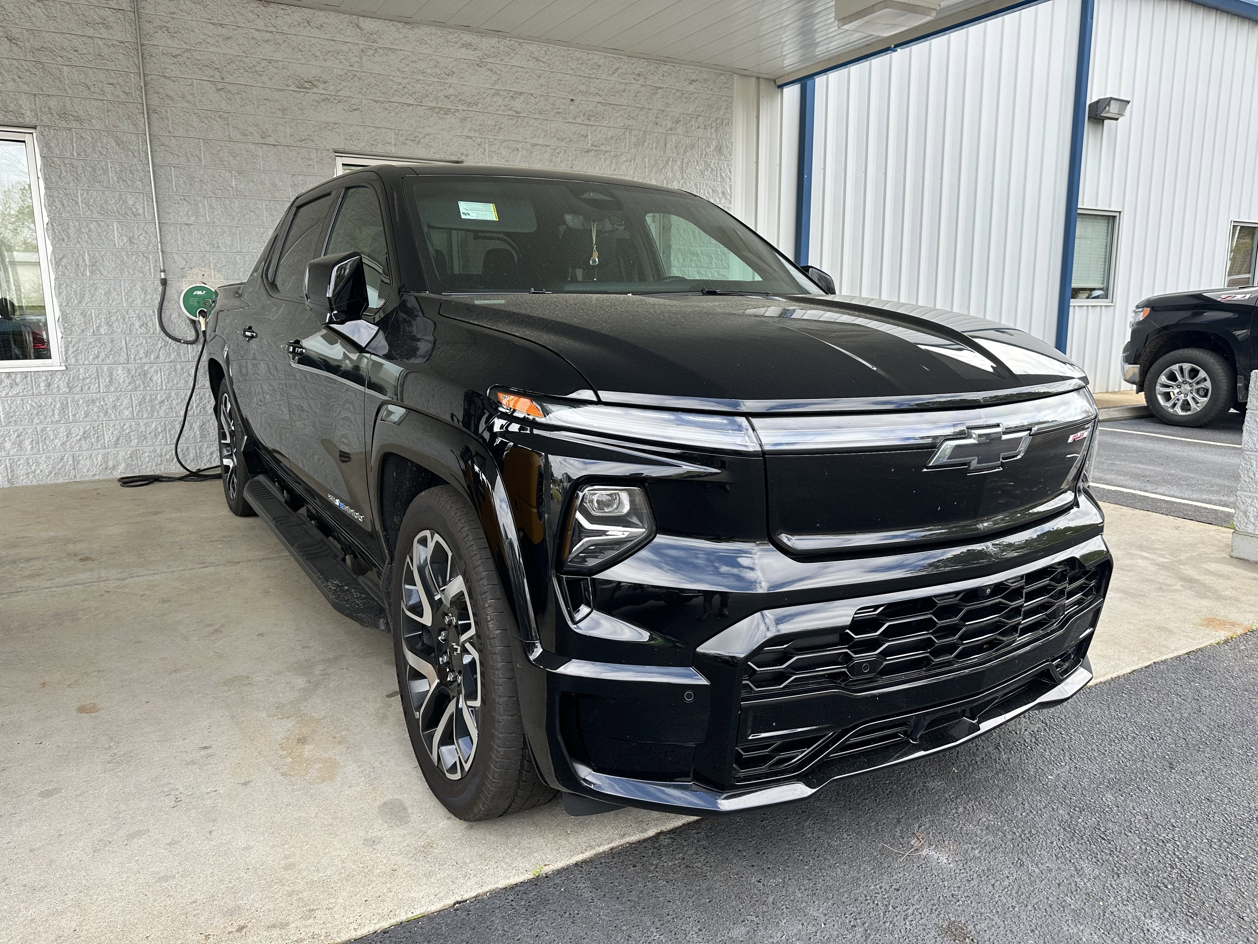 2024 Chevrolet Silverado EV RST