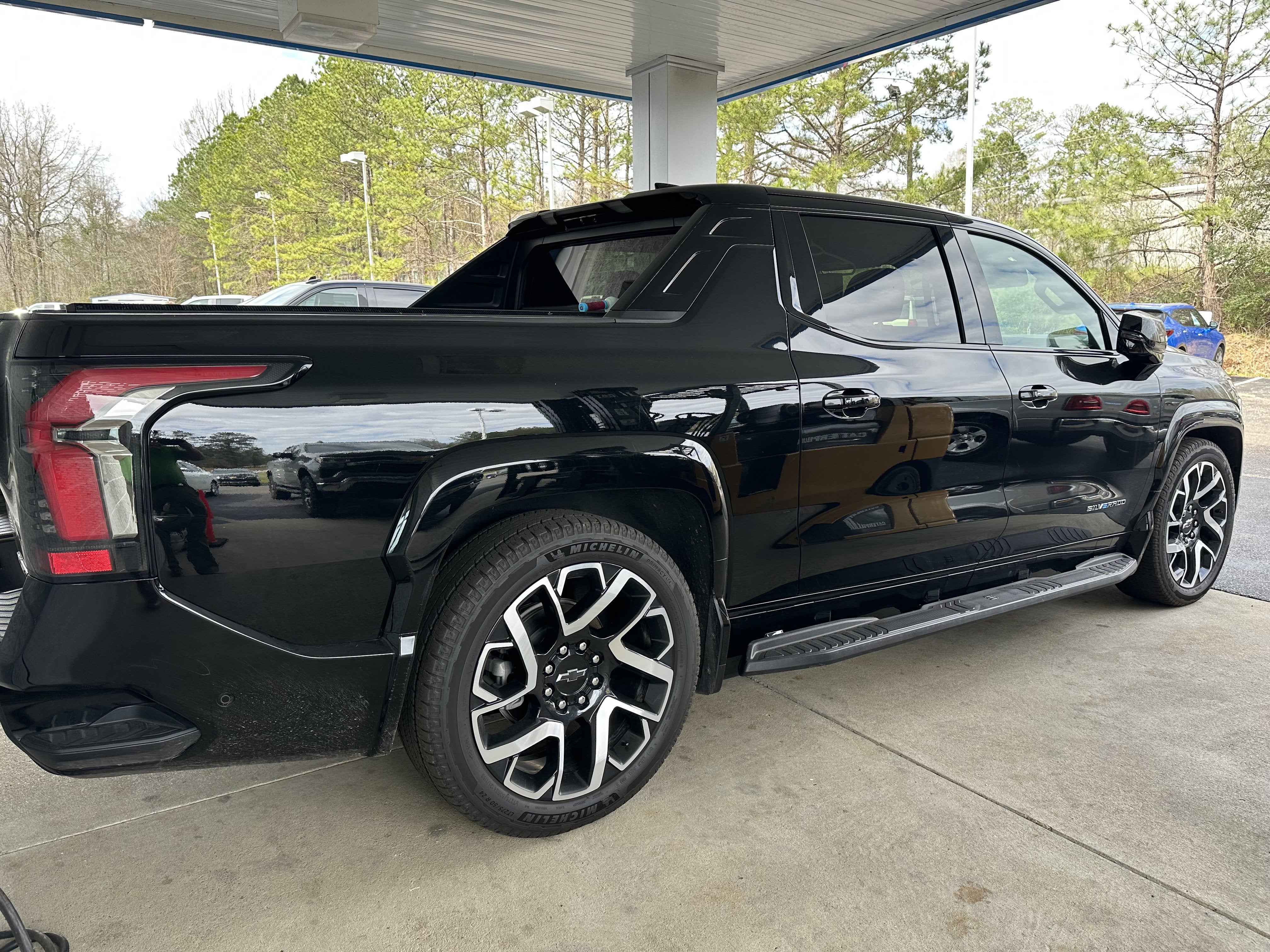 2024 Chevrolet Silverado EV RST