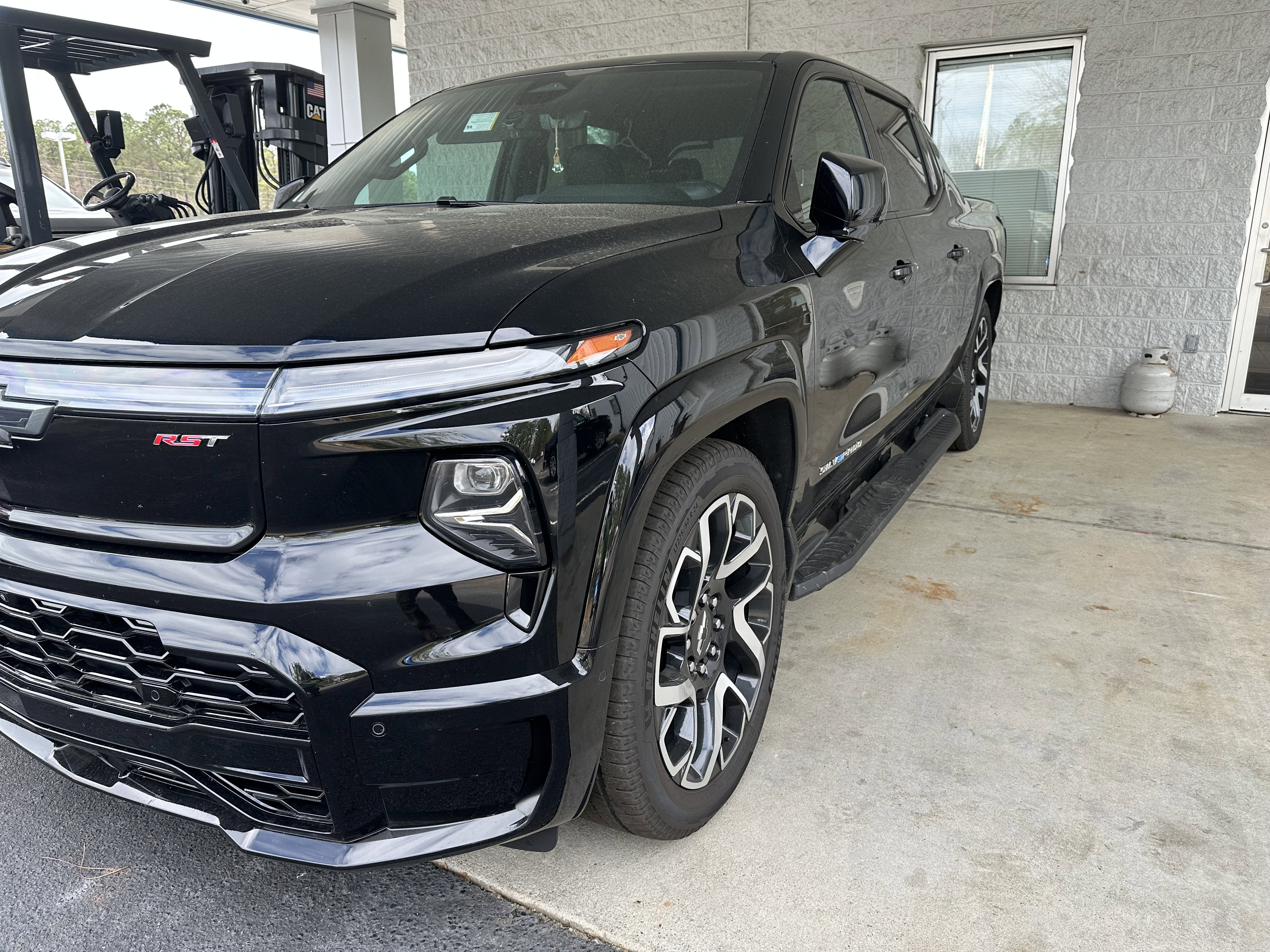 2024 Chevrolet Silverado EV RST