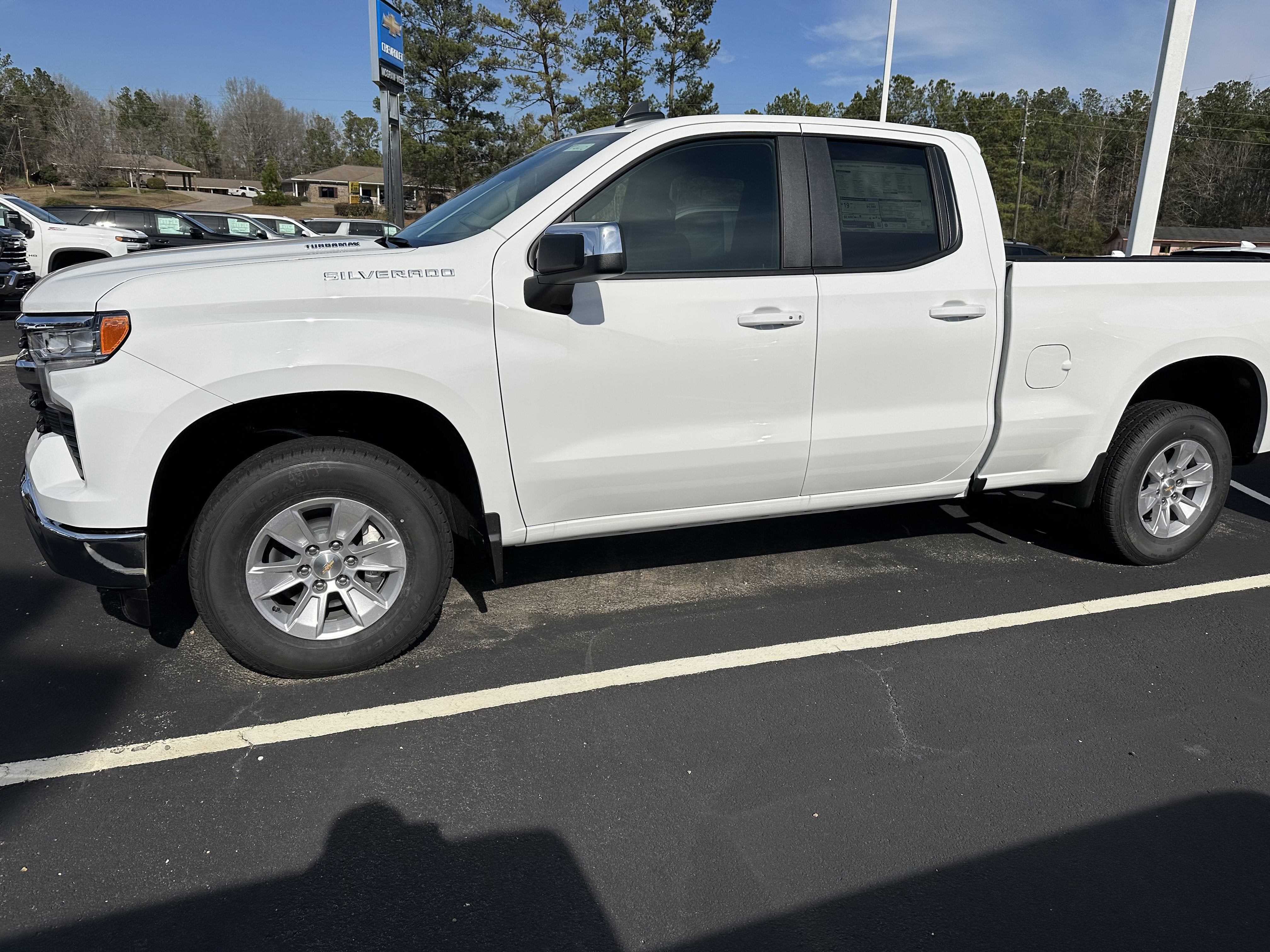 2026 Chevrolet Silverado 1500 LT