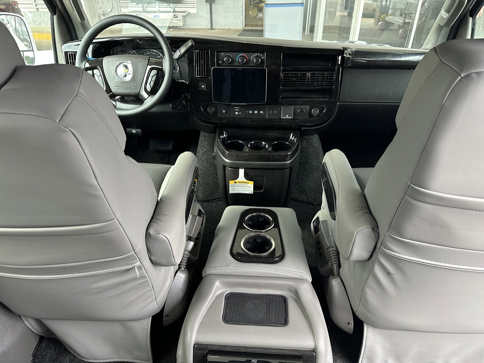 2024 Chevrolet Express Cargo 2500 WT