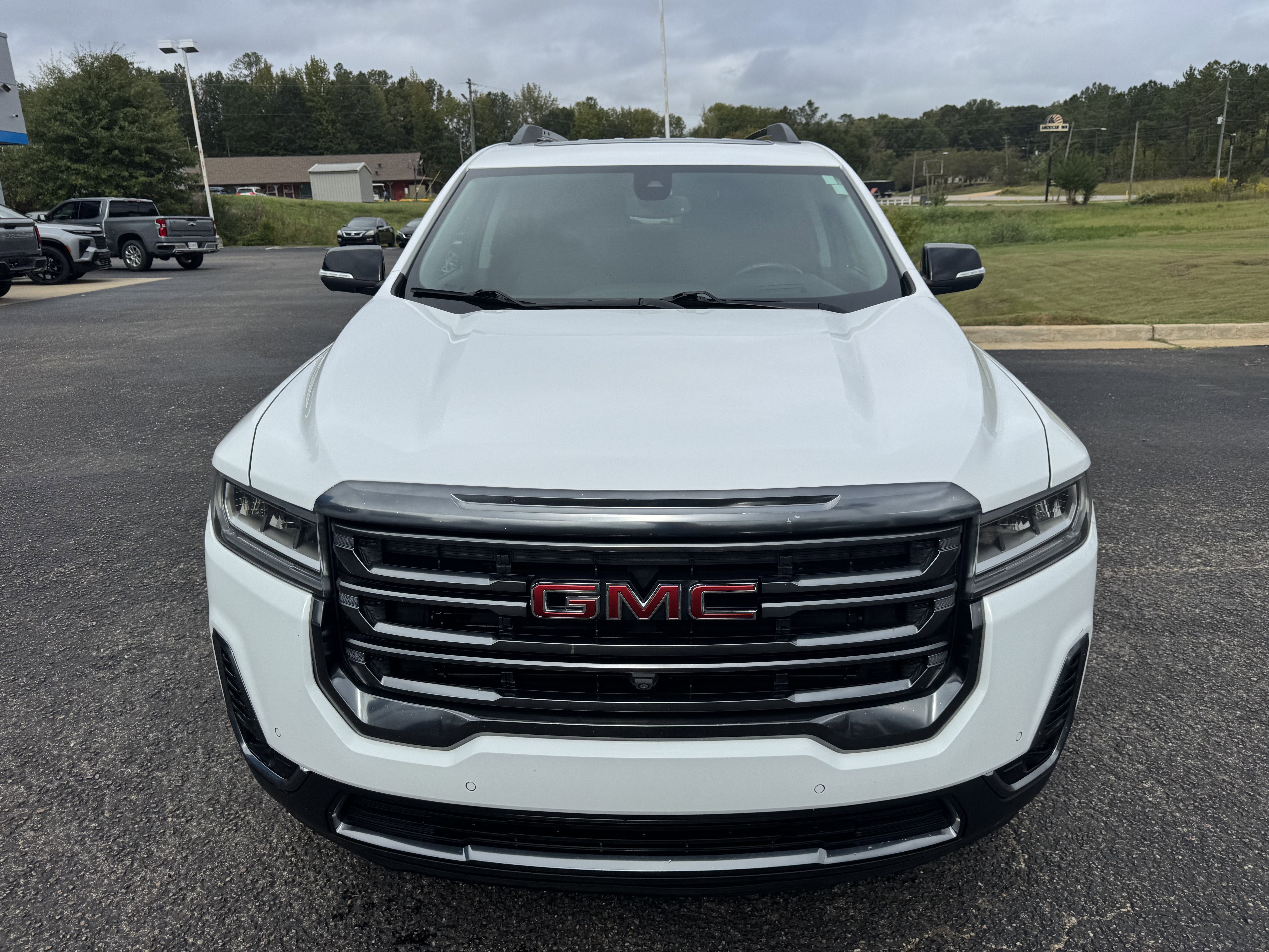2023 GMC Acadia AT4