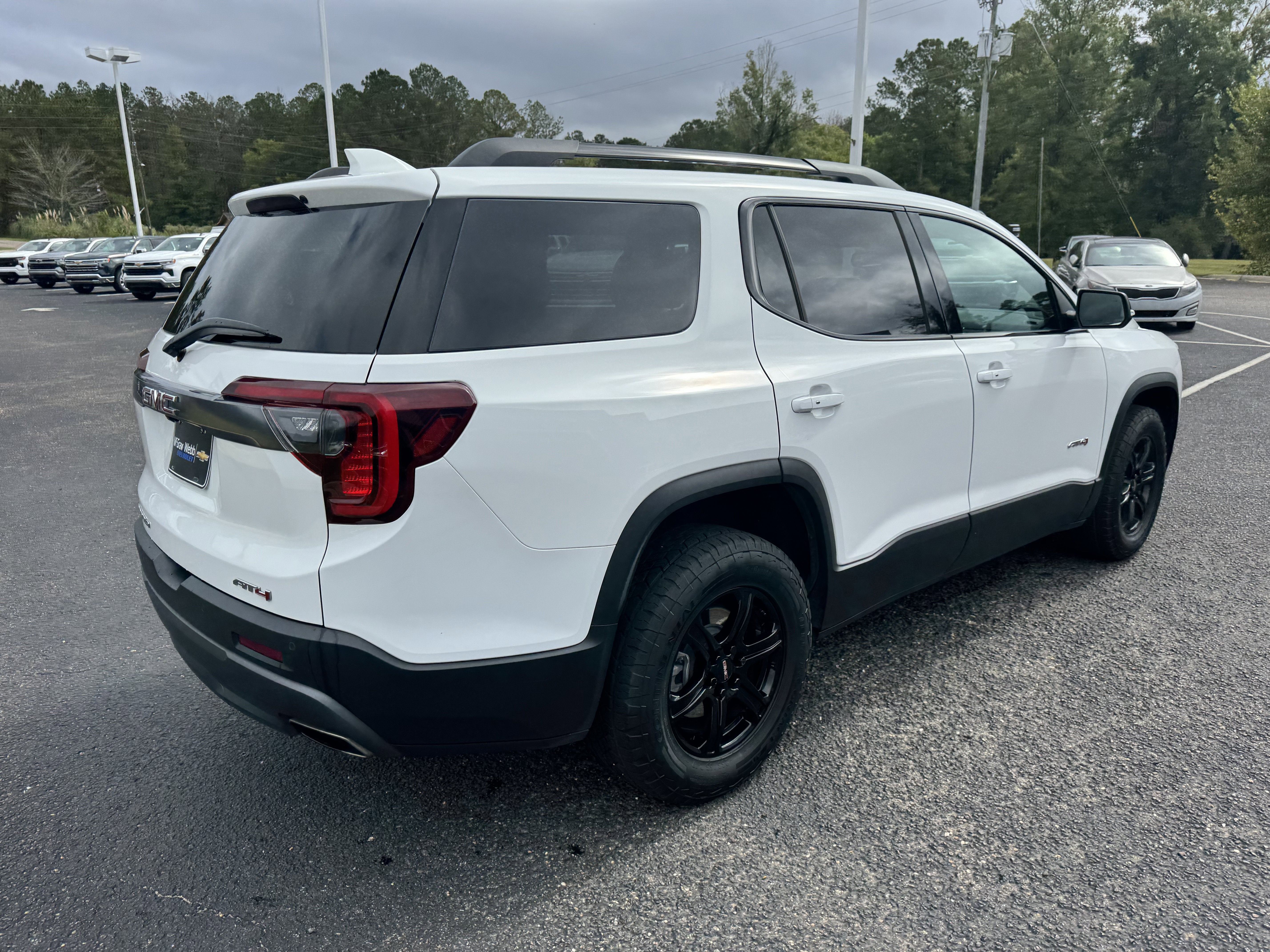 2023 GMC Acadia AT4