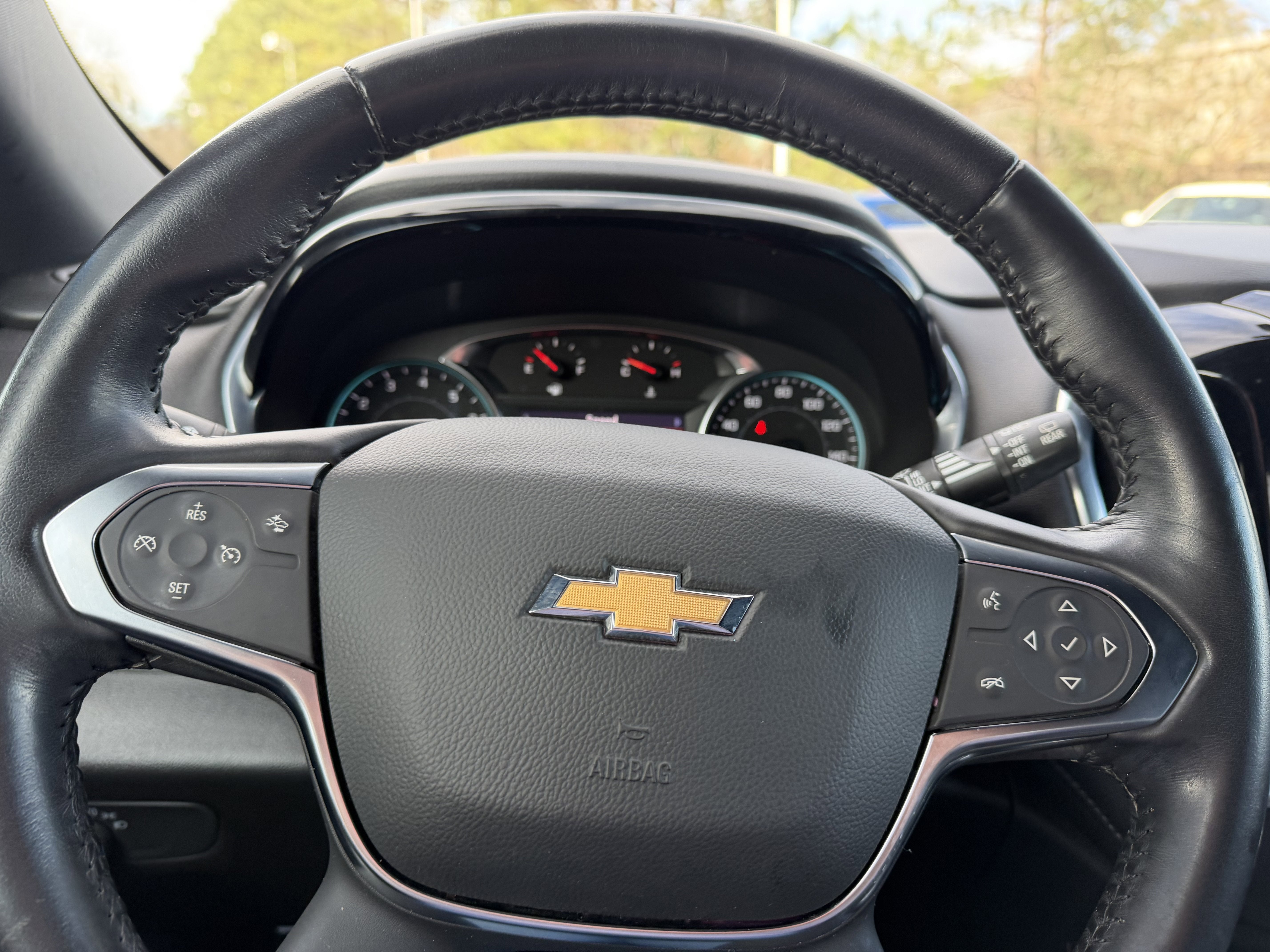 2022 Chevrolet Traverse LT Cloth