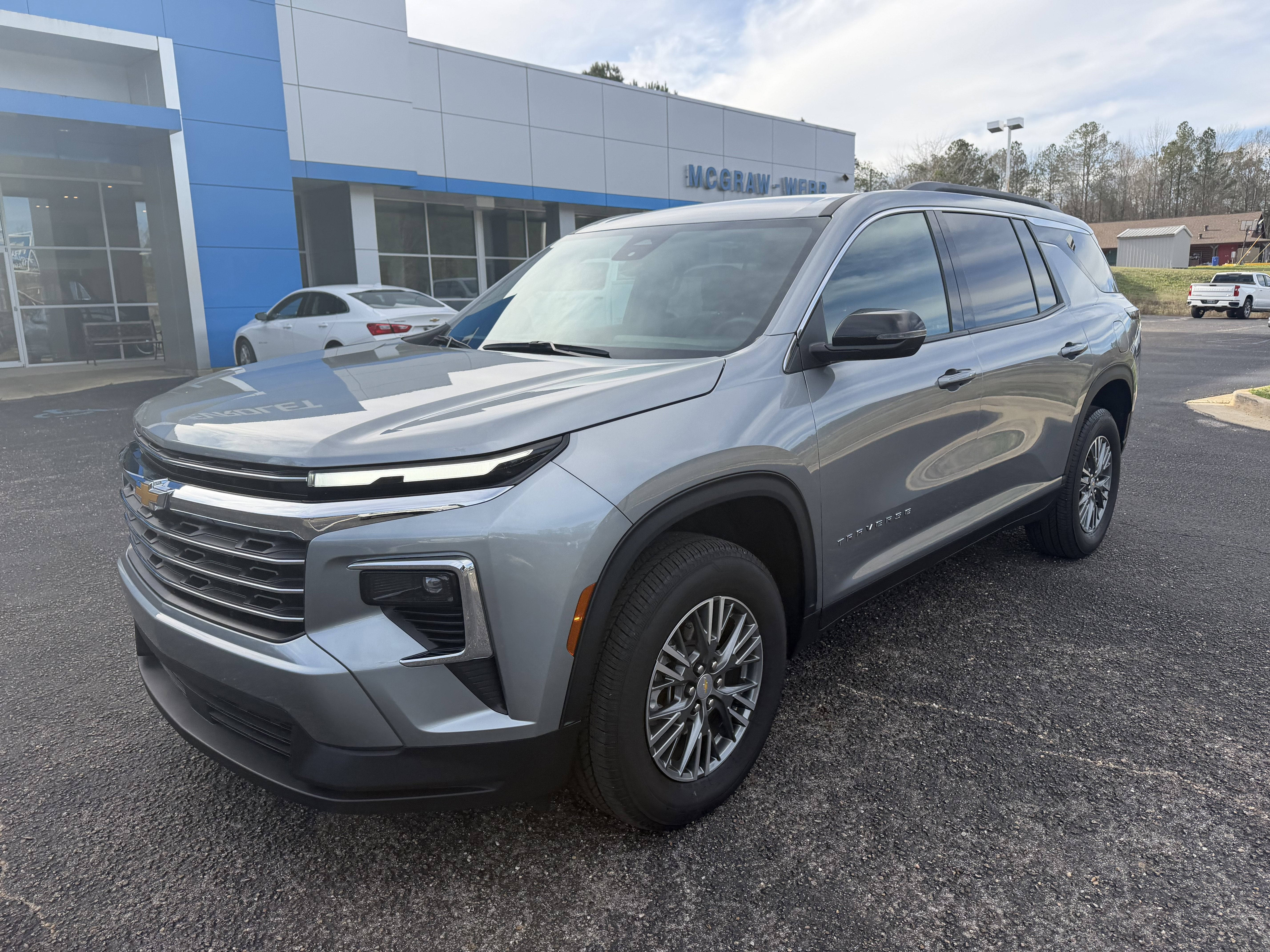 2025 Chevrolet Traverse LT