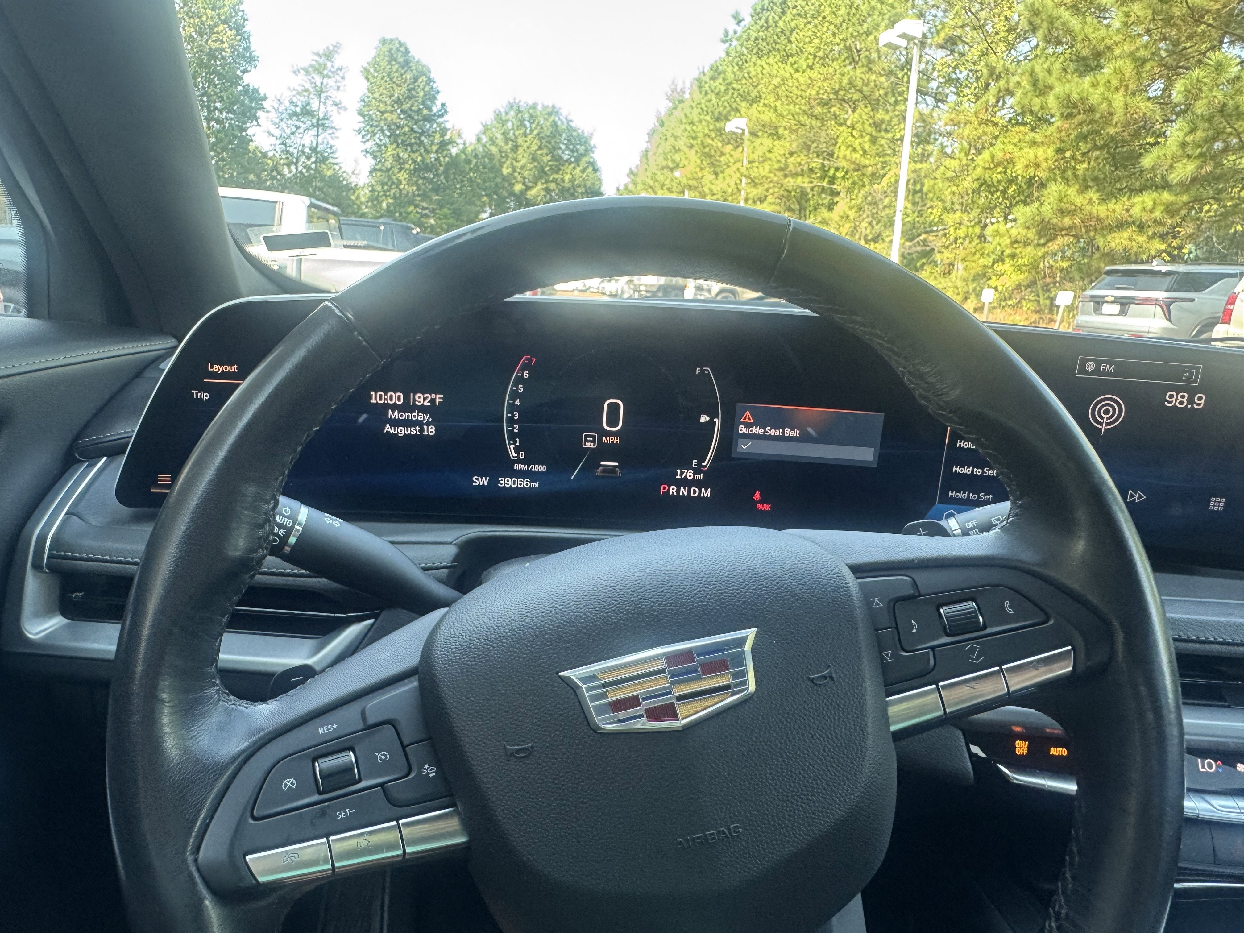 2024 Cadillac XT4 Premium Luxury