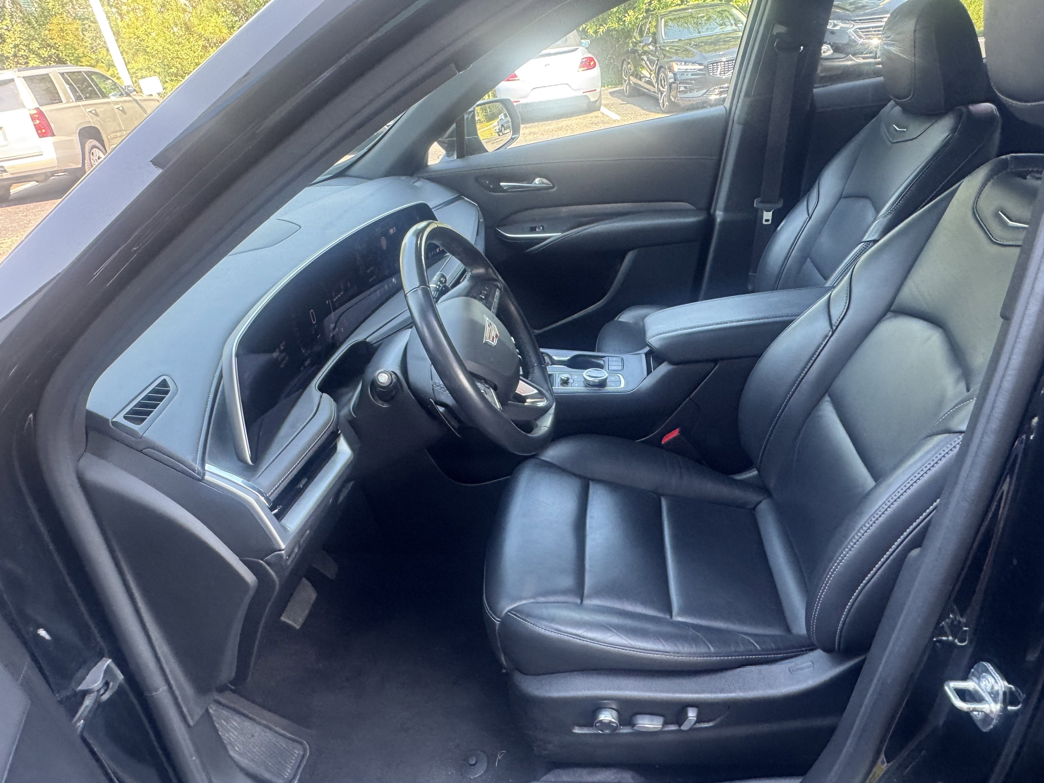 2024 Cadillac XT4 Premium Luxury