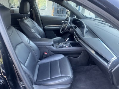 2024 Cadillac XT4 Premium Luxury