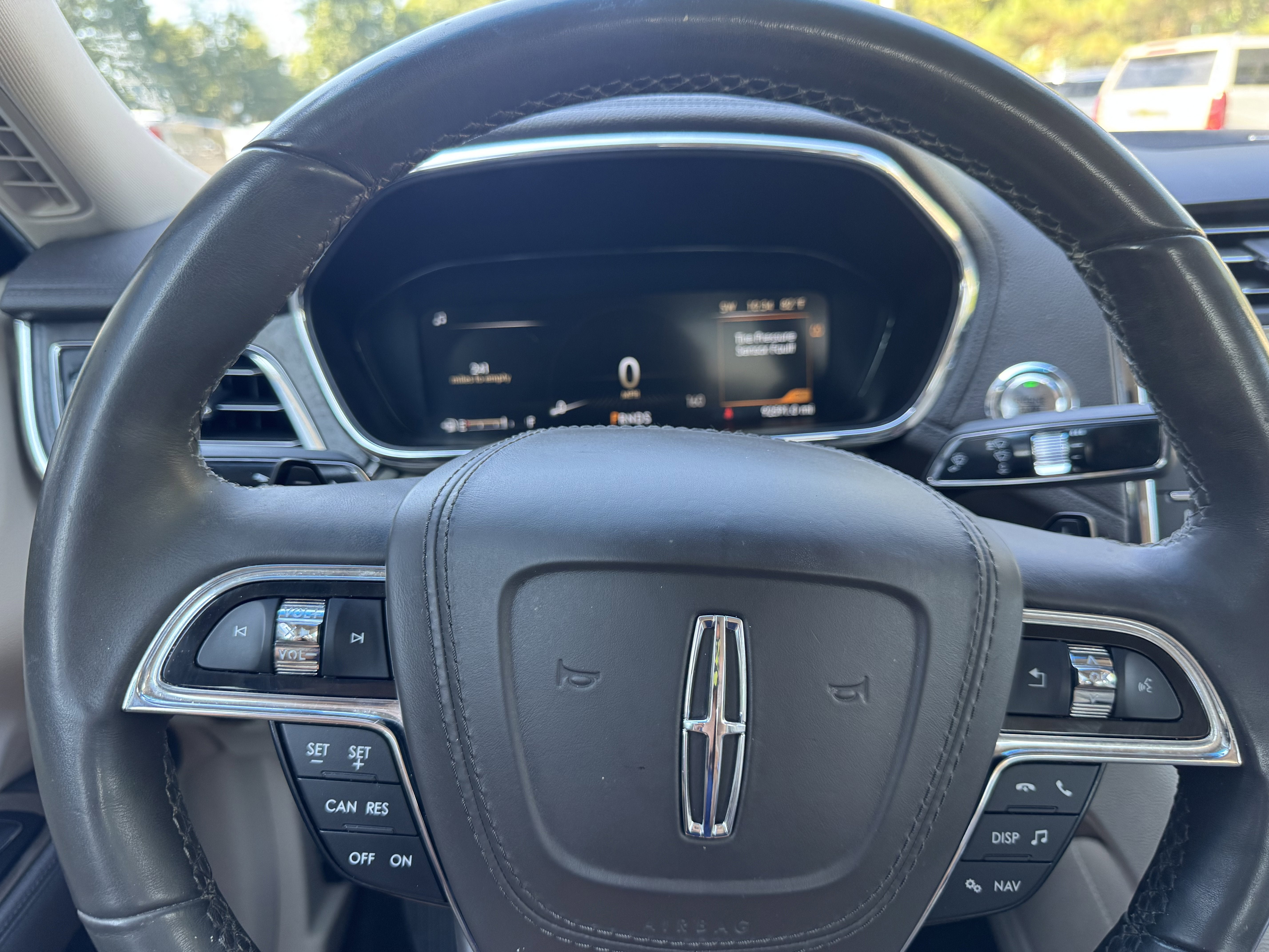 2017 Lincoln Continental Select