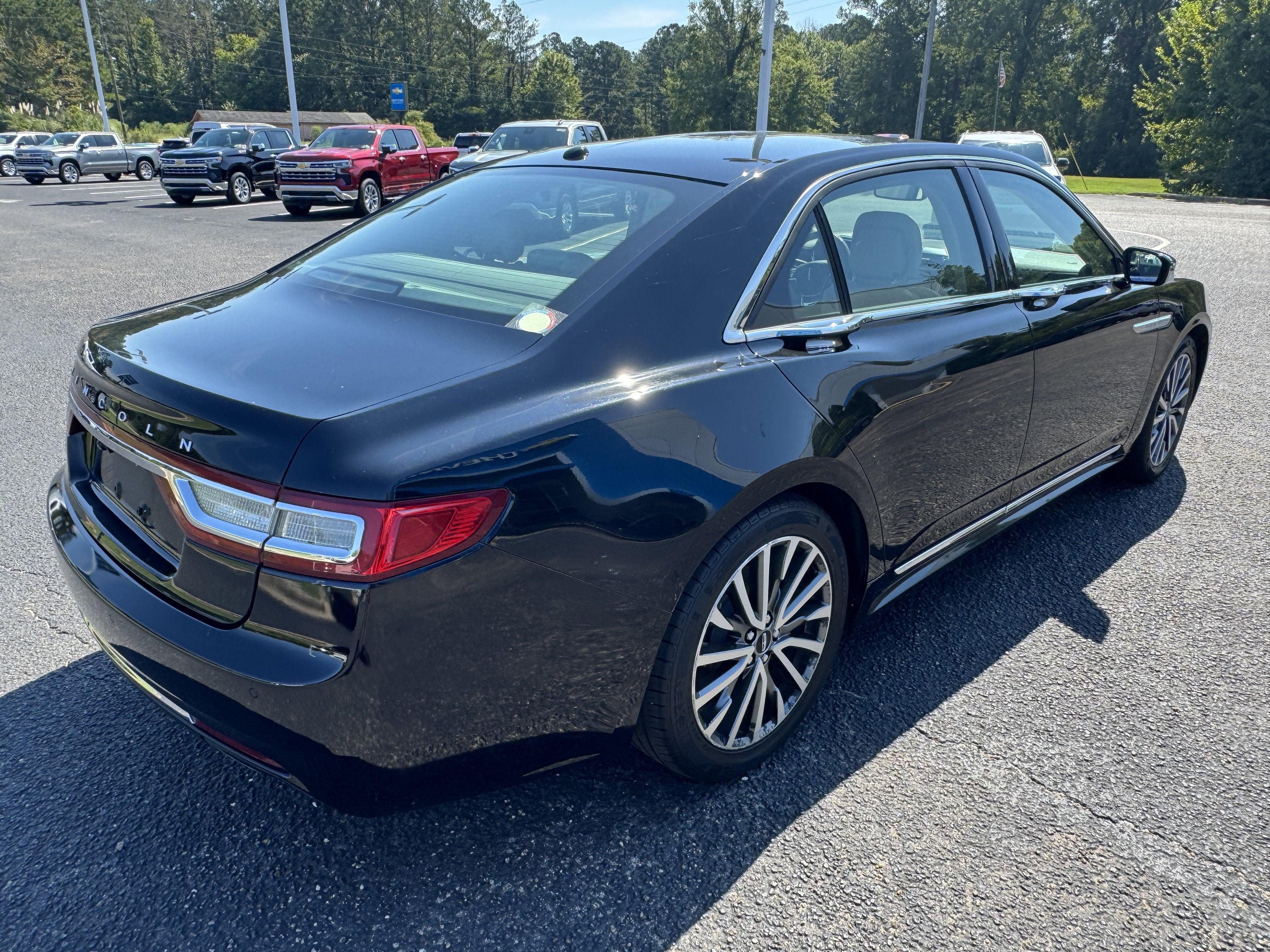 2017 Lincoln Continental Select