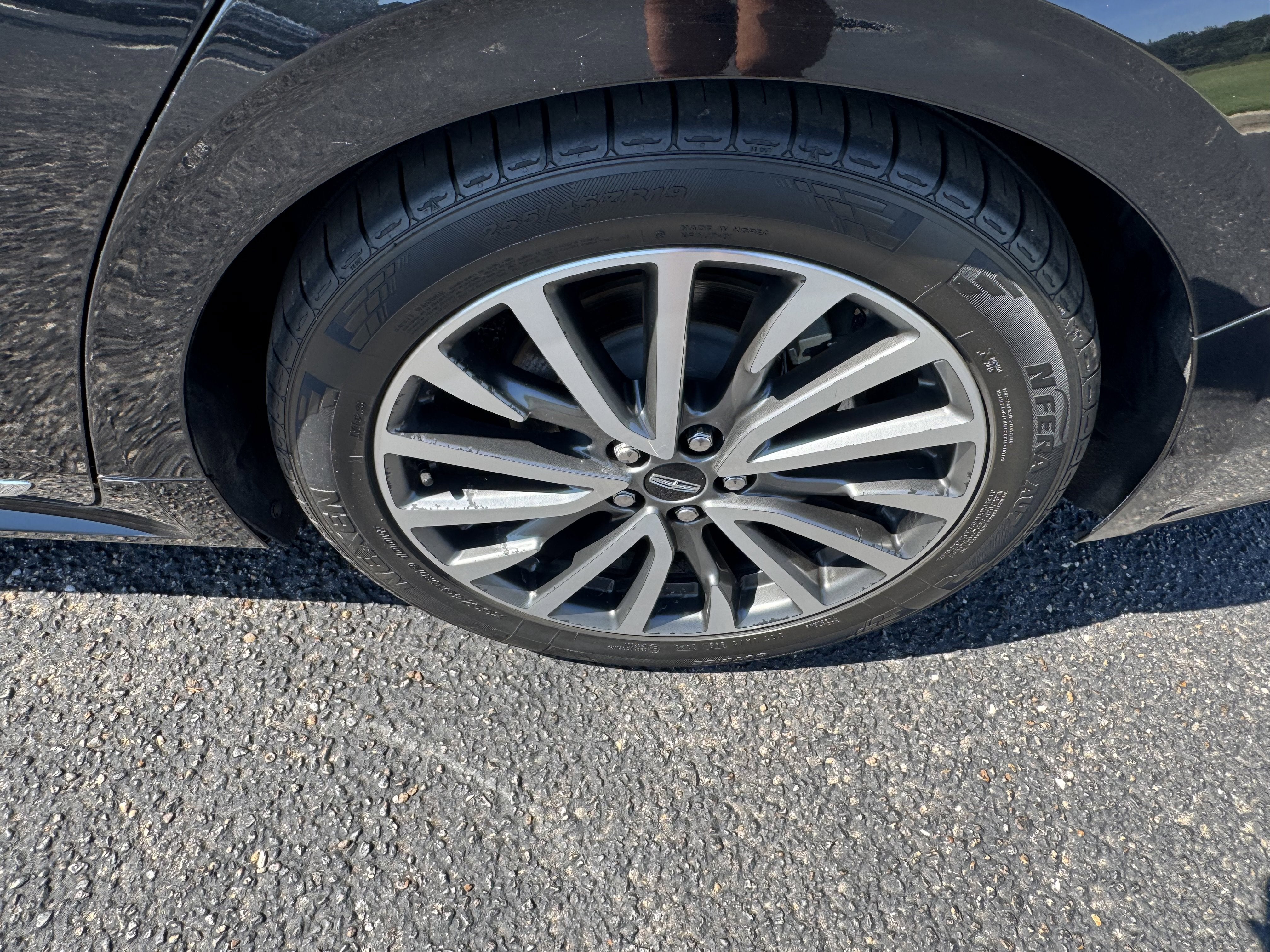 2017 Lincoln Continental Select