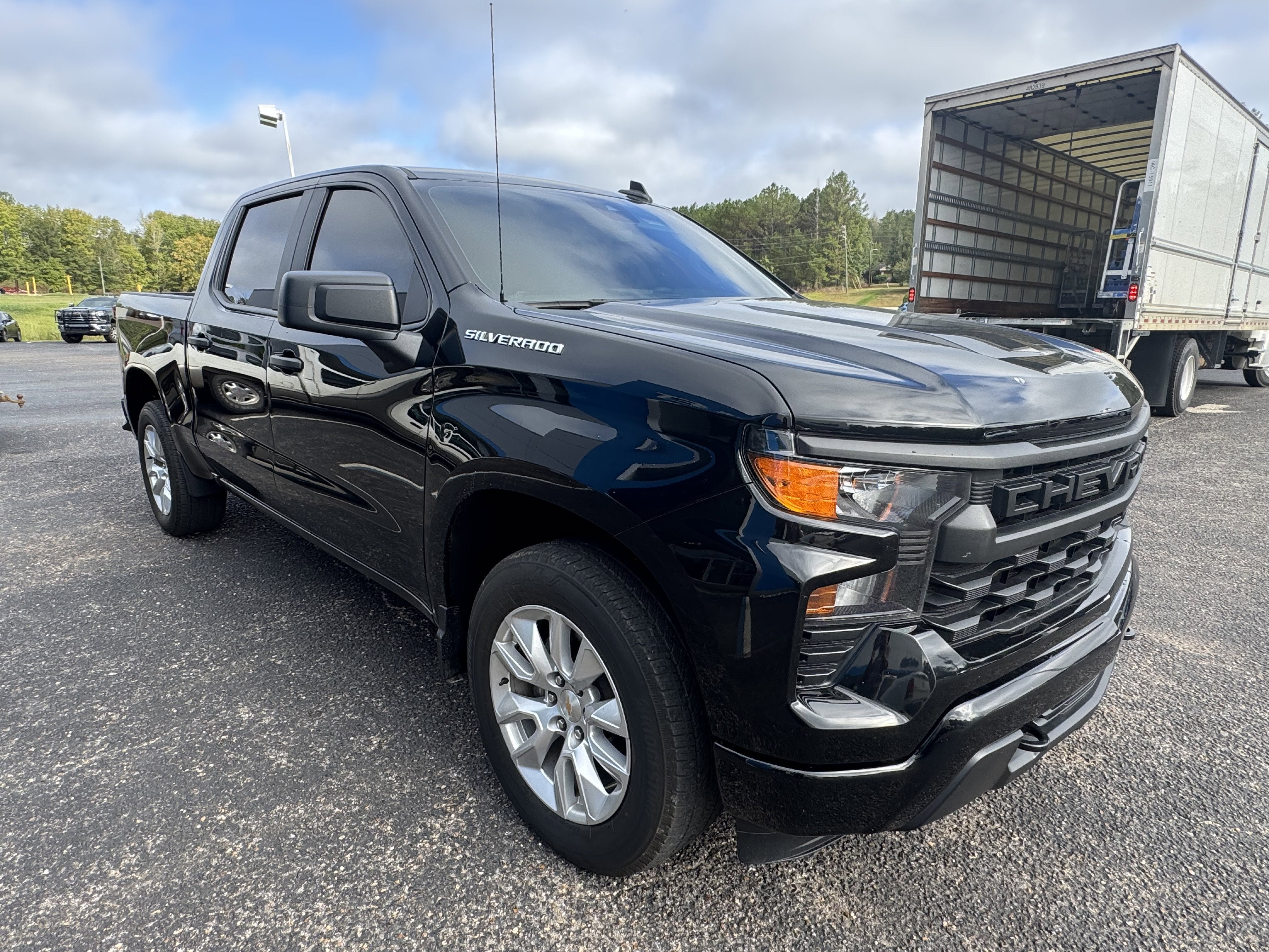 2024 Chevrolet Silverado 1500 Custom