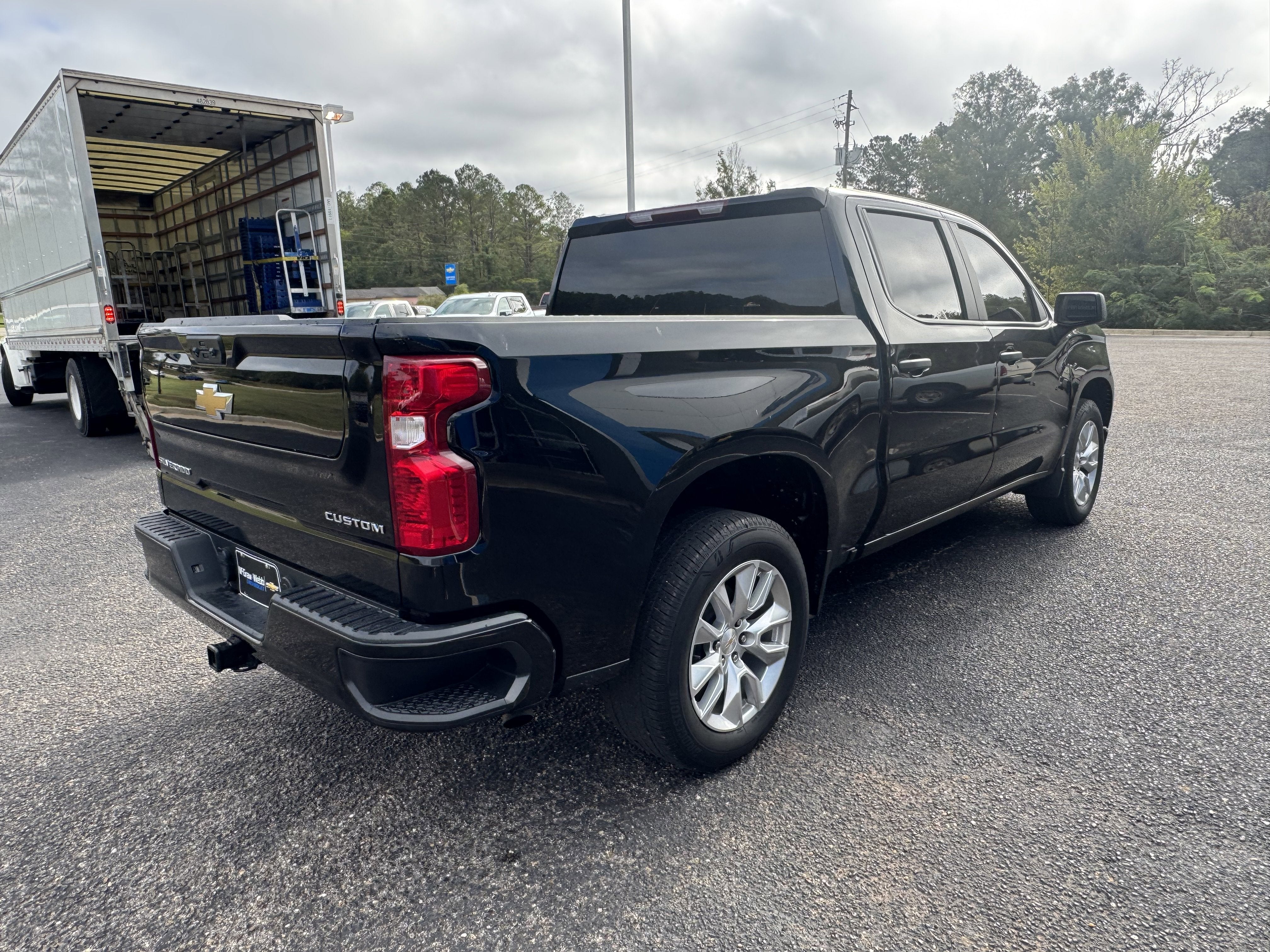 2024 Chevrolet Silverado 1500 Custom