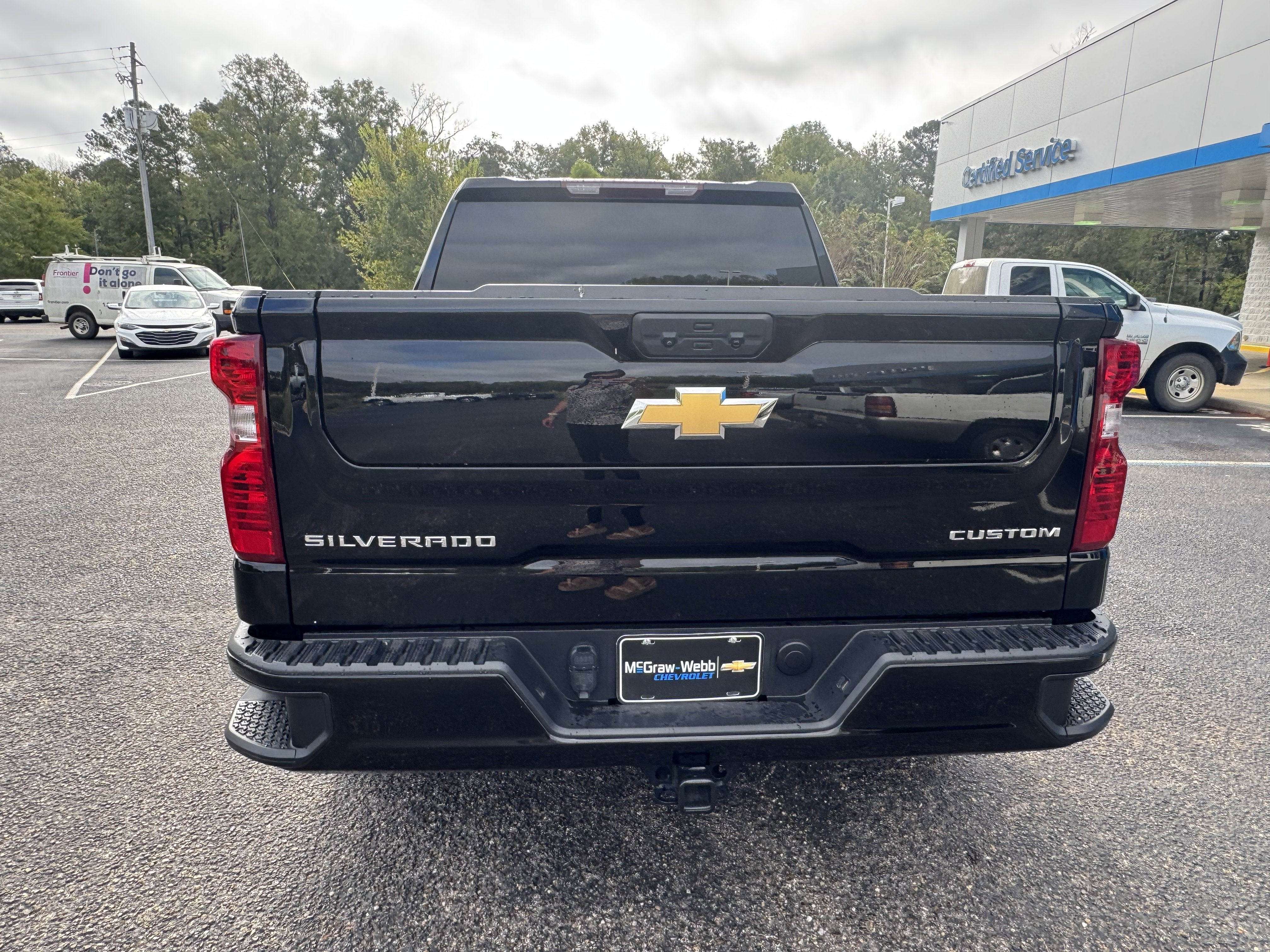 2024 Chevrolet Silverado 1500 Custom