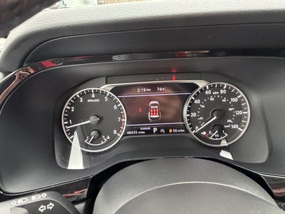 2024 Nissan Pathfinder SV