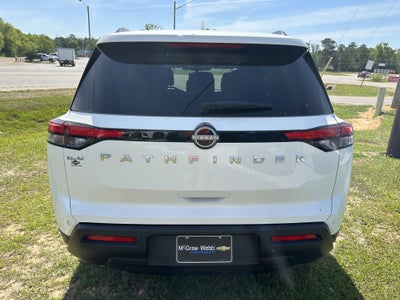 2025 Nissan Pathfinder SV