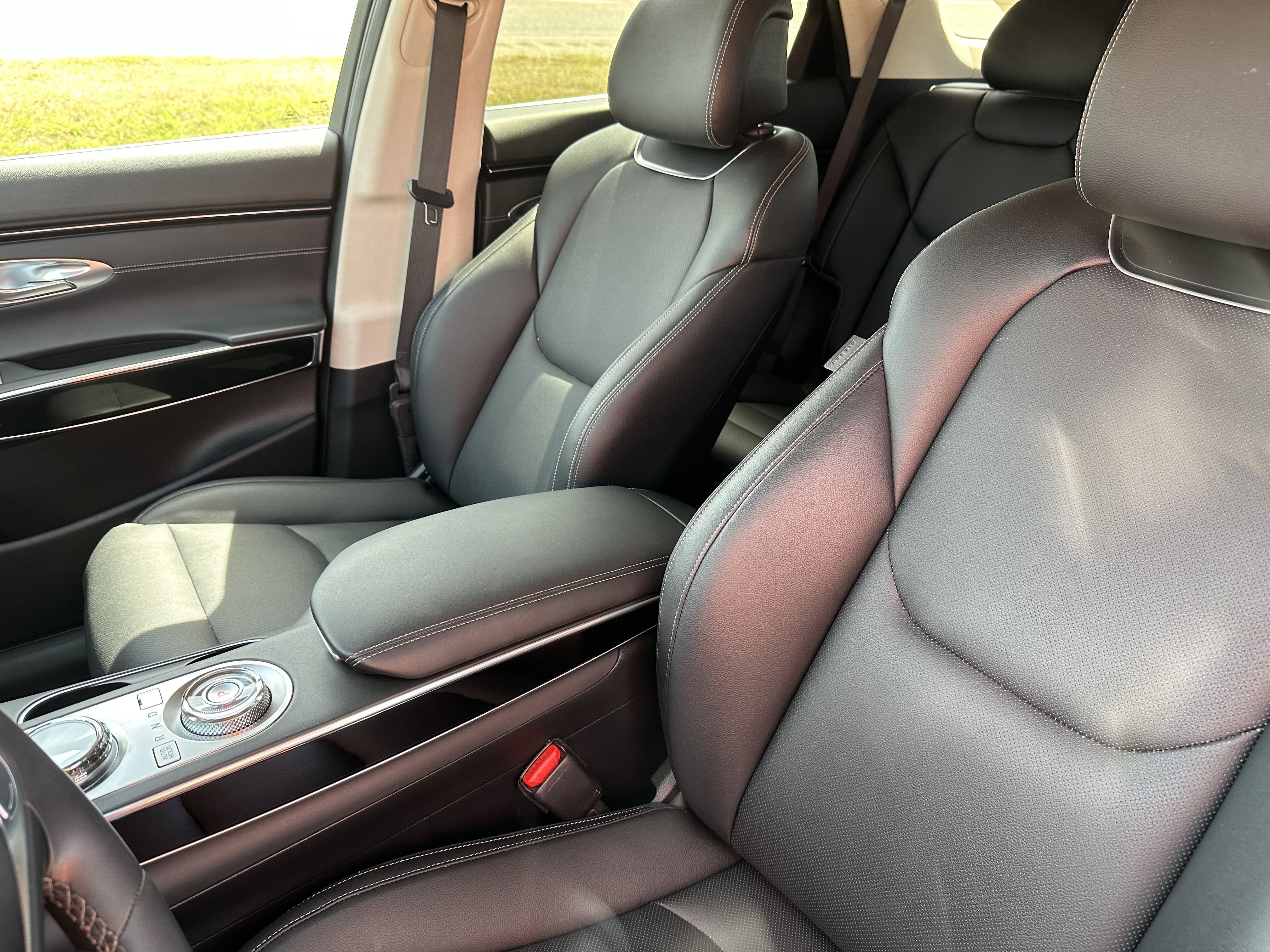 2025 Genesis GV70 2.5T