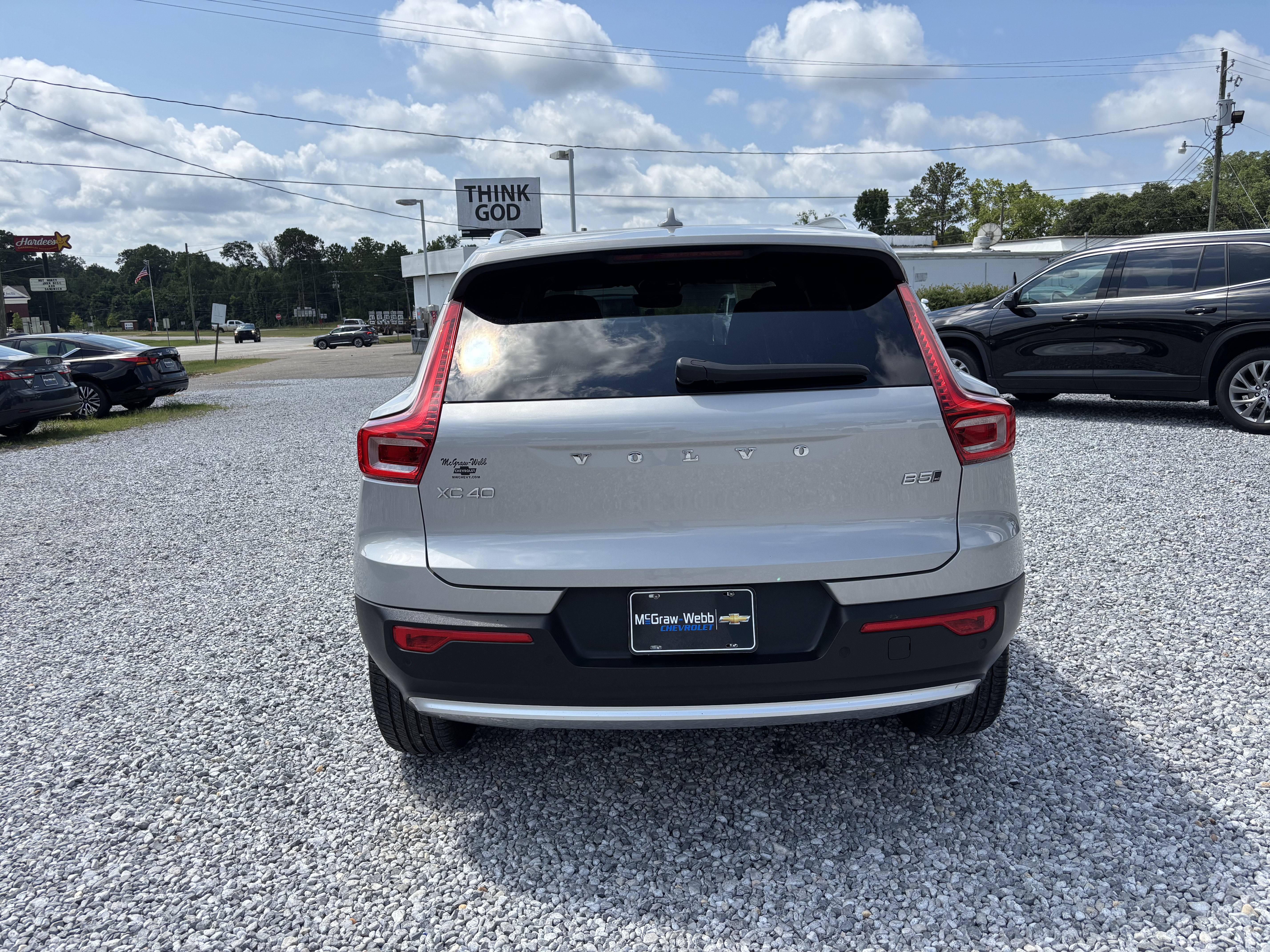 2025 Volvo XC40 Core Bright Theme